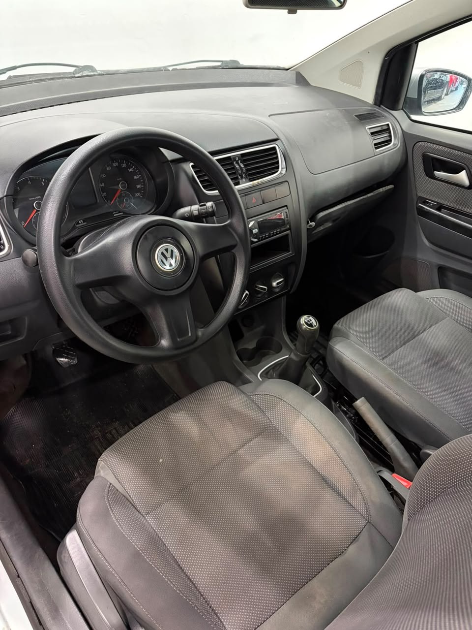VW Fox City 1.0 Mi 2010 — foto 4